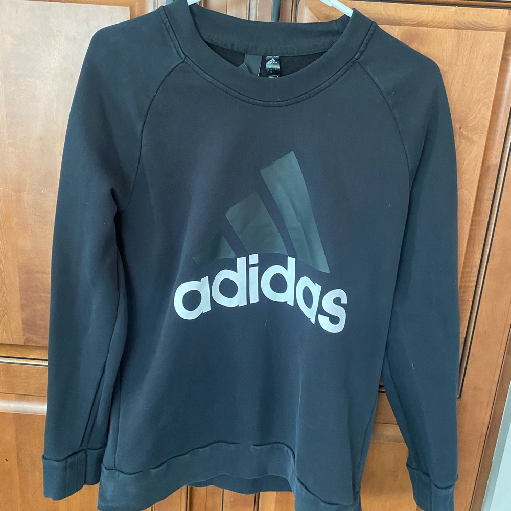 Women’s Adidas sweatshirt, size Large. GUC.